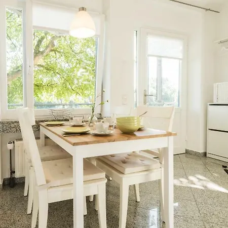 Weserwohnung - Bootshaus Urlaub Am Wasser *
